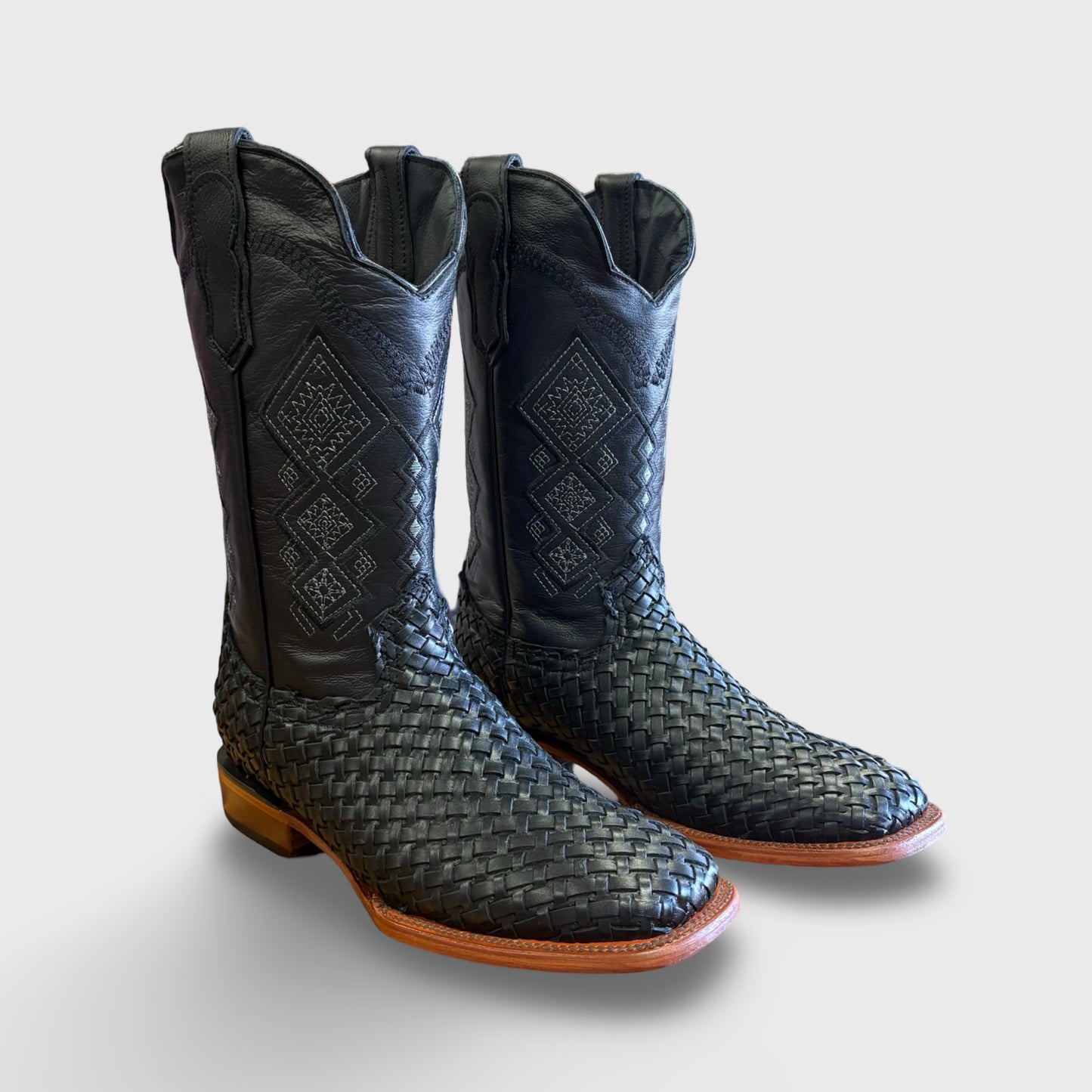 JAB - Bota de Hombre Vaquera Tejida a Mano Negra/Matte Black Artesanal